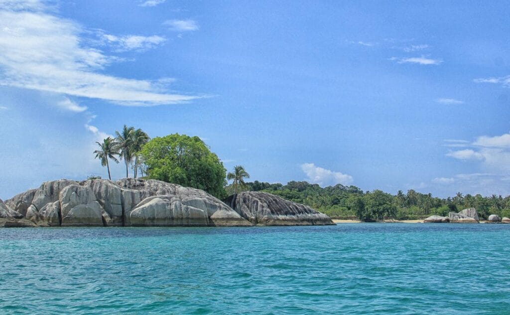 Tempat Liburan Keluarga di Belitung